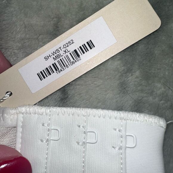 SKIMS Mesh Waist Trainer in Marble White Size XL - Picture 6 of 6